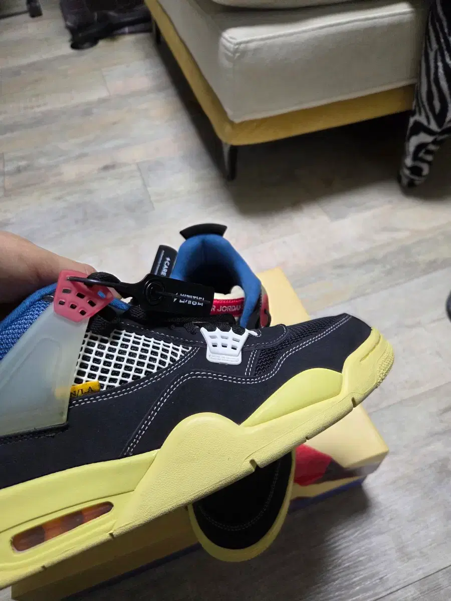thumbnail-1